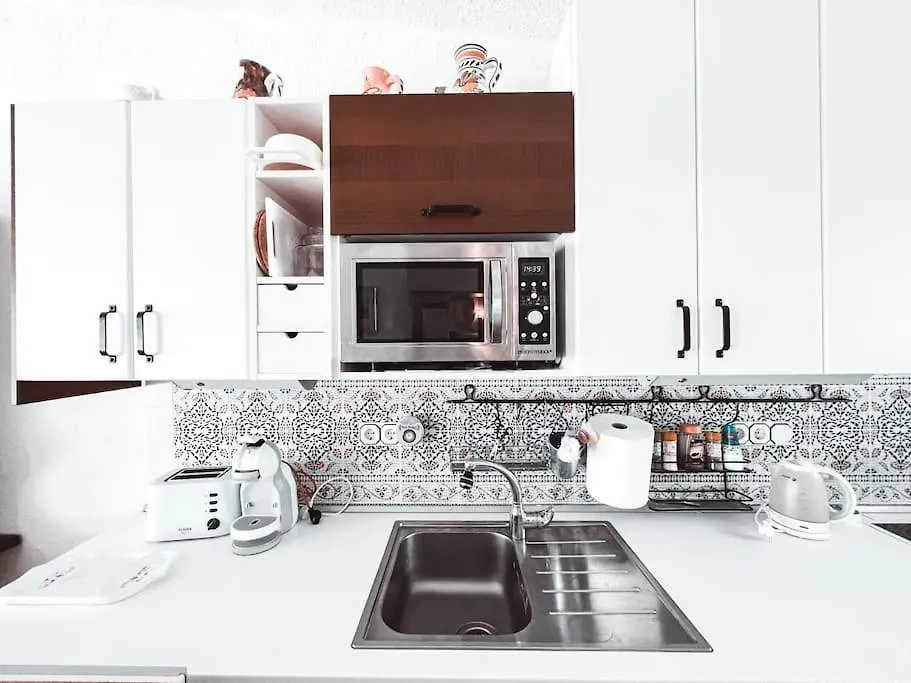 아데제 Charming Spanish Style Bungalow, Bbq,Wf,Terrace Mir09 아파트